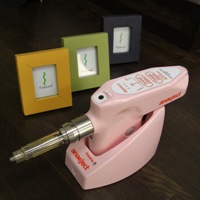 �d������